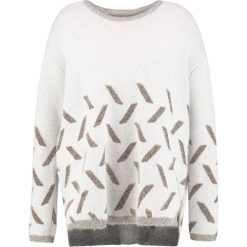 Swetry klasyczne damskie: Custommade DIDDA Sweter egret white