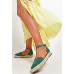 Miętowe Espadryle Elidanea. Zielone espadryle damskie Renee, bez wzorów, bez obcasa. W wyprzedaży za 59,99 zł.