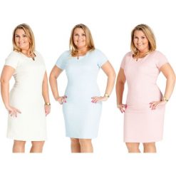Elegancka żakardowa sukienka na wesele komunię PLUS SIZE LATO. Szare sukienki damskie Moda Size Plus Iwanek, na co dzień, na lato, s, z aplikacjami, z poliesteru, eleganckie, bez kołnierzyka, plus size, z krótkim rękawem, krótkie, mini, ołówkowe. Za 179,00 zł.