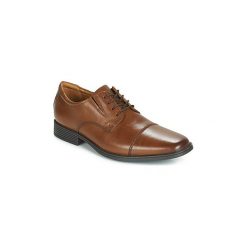 Derby Clarks TILDEN CAP. Pomarańczowe półbuty męskie Clarks, bez wzorów, bez zapięcia. Za 349,00 zł.