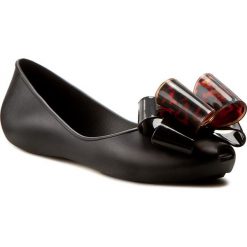 Baleriny ZAXY - Link Ballerina Fem 82038 Black 90058 W285029 02064. Czarne baleriny damskie Zaxy, bez wzorów, z tworzywa sztucznego, klasyczne, bez obcasa, na płaskiej podeszwie, bez zapięcia. W wyprzedaży za 149,00 zł.