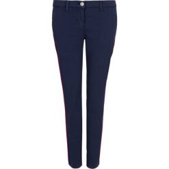 Spodnie Trussardi Jeans. Spodnie damskie Trussardi Jeans, z jeansu. Za 179,00 zł.