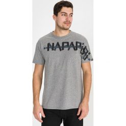 Napapijri Solt Koszulka Szary. Szare podkoszulki męskie Napapijri, l, z haftami, z bawełny, bez kołnierzyka, z krótkim rękawem, krótkie. Za 181,95 zł.