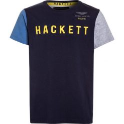 Hackett London AMR Tshirt z nadrukiem navy. Niebieskie t-shirty męskie marki Hackett London, z nadrukiem, z bawełny. Za 149,00 zł.