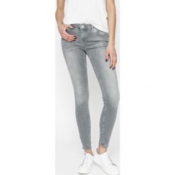 Review - Jeansy Minnie. Szare jeansy damskie marki Review. Za 179,90 zł.