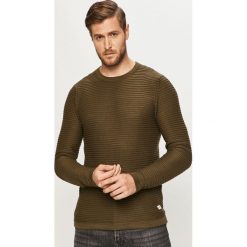 Produkt by Jack & Jones - Sweter. Szare swetry męskie PRODUKT by Jack & Jones, s, bez wzorów, z bawełny, z okrągłym kołnierzem, bez kaptura. Za 119,90 zł.