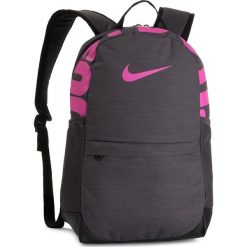 Plecak NIKE - BA5473 012. Szare plecaki męskie Nike, bez wzorów, z materiału, sportowe. Za 119,00 zł.
