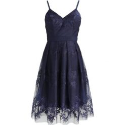 Sukienki: Chi Chi London Petite ALIZ Sukienka koktajlowa navy