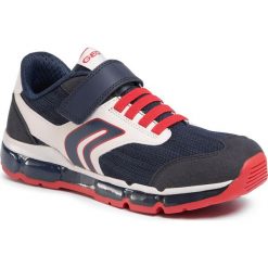 Sneakersy GEOX - J Android B. B J0244B 014BU C0735 DD Navy/Red. Niebieskie trampki chłopięce Geox, bez wzorów, ze skóry ekologicznej, na rzepy. W wyprzedaży za 259,00 zł.