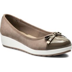 Półbuty CLARA BARSON - W16SS096-11 Beżowy. Pomarańczowe półbuty damskie Clara Barson, na co dzień, bez wzorów, ze skóry ekologicznej, bez obcasa, na obcasie, bez zapięcia. W wyprzedaży za 39,99 zł.