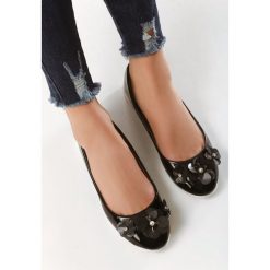 Czarne Baleriny Lerens. Czarne baleriny damskie Multu, bez wzorów, bez obcasa. Za 29,99 zł.