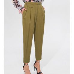 Spodnie z lyocellu TENCEL™ Mohito Cares - Khaki. Brązowe spodnie damskie Mohito, z lyocellu. Za 139,99 zł.