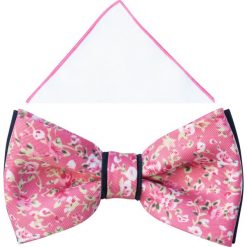 Jasnoróżowa mucha w kwiaty A325. Muszki męskie Adam Collection - Krawaty i dodatki, na co dzień, w kwiaty, z bawełny, eleganckie. W wyprzedaży za 49,50 zł.