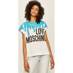 Love Moschino - T-shirt. Bluzki damskie Love Moschino, m, z nadrukiem, z elastanu, z okrągłym kołnierzem. W wyprzedaży za 369,90 zł.