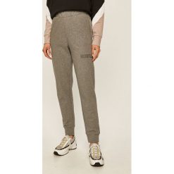 Calvin Klein Performance - Spodnie. Czarne spodnie damskie Calvin Klein Performance, s, z bawełny. Za 329,90 zł.