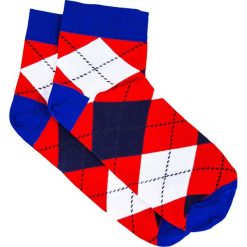 SKARPETY MĘSKIE WE WZORY U16 - CZERWONE. Czerwone skarpetki męskie Ombre Clothing. Za 7,99 zł.