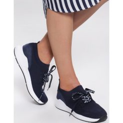 Niebieskie Buty Sportowe Epilog. Niebieskie buty sportowe damskie Inny, z nadrukiem, sportowe. Za 59,99 zł.