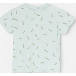 Bawełniany t-shirt ze wzorem - Zielony. Zielone t-shirty męskie Reserved, bez wzorów, z bawełny, bez kołnierzyka. W wyprzedaży za 14,99 zł.