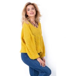 Żółty Oversizowy Sweter z Ozdobnym Splotem. Żółte swetry damskie Molly.pl, xl, z aplikacjami, z jeansu, eleganckie, bez rękawów, bez kaptura. Za 159,90 zł.