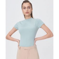 Bluzka ze stójką - Turkusowy. Niebieskie bluzki damskie Sinsay, s, bez wzorów, ze stójką, bez rękawów. Za 19,99 zł.