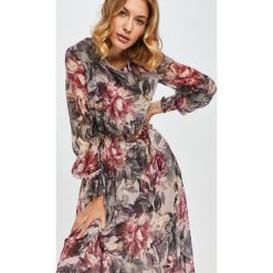 Answear Lab - Sukienka. Sukienki damskie Answear Lab, na co dzień, s, w kwiaty, z poliesteru, casualowe, z okrągłym kołnierzem, z długim rękawem, długie, midi, rozkloszowane. Za 179,90 zł.