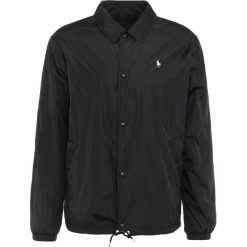 Polo Ralph Lauren COACHES Kurtka przejściowa black. Czarne marynarki męskie Polo Ralph Lauren, m, bez wzorów, z nylonu. W wyprzedaży za 419,50 zł.