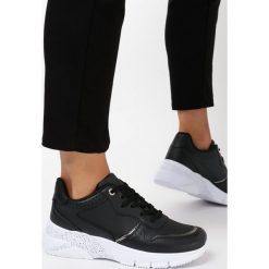 Czarne Sneakersy Qinneth. Czarne sneakersy damskie Born2be. Za 99,99 zł.