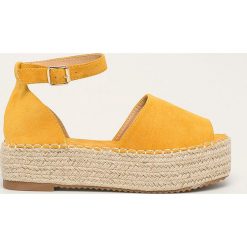Answear - Espadryle WK. Żółte espadryle damskie ANSWEAR, bez wzorów, ze skóry, bez obcasa, na obcasie. W wyprzedaży za 79,90 zł.