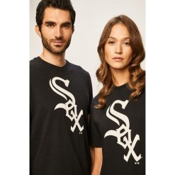 47brand - T-shirt. Czarne bluzki damskie 47brand, s, z nadrukiem, z bawełny, z okrągłym kołnierzem. W wyprzedaży za 79,90 zł.