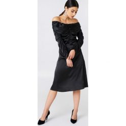 Sukienki: NA-KD Party Sukienka z odkrytymi ramionami – Black