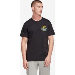 Adidas Originals Shattered Koszulka Czarny. Czarne podkoszulki męskie adidas Originals, l, z nadrukiem, z bawełny, z krótkim rękawem. Za 119,95 zł.