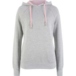 Bluza z kapturem z kontrastowymi paskami bonprix jasnoszary melanż. Szare bluzy damskie marki bonprix, w paski, bez rękawów, z kapturem. Za 74,99 zł.