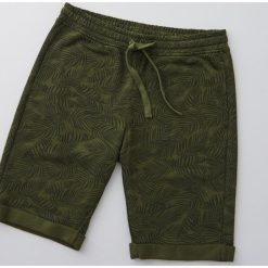 Szorty z roślinnym motywem - Khaki. Brązowe spodenki i szorty męskie Cropp, s, bez wzorów. Za 69,99 zł.