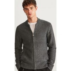 Sweter zapinany na zamek - Szary. Szare swetry rozpinane damskie marki Reserved, s. W wyprzedaży za 49,99 zł.