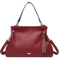 Tamaris torebka damska Gweny Shoulder Bag 3055192 czerwona. Czerwone torebki klasyczne damskie Tamaris, bez wzorów, biznesowe, bez dodatków. Za 279,00 zł.