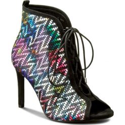 Buty zimowe damskie: Botki SOLO FEMME - 26428-33-020/E80-13-00 Cz/Multi