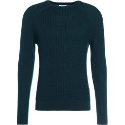 Swetry klasyczne męskie: Reiss NEILSON CABLE CREW Sweter dark green