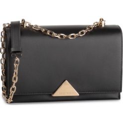 Torebka EMPORIO ARMANI - Y3E123 YSF3B 80001 Black. Czarne listonoszki damskie Emporio Armani, z aplikacjami, ze skóry, zdobione, bez dodatków. W wyprzedaży za 1359,00 zł.