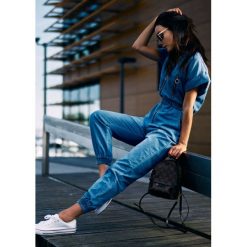 Kombinezon Carera Jeans Blue XS. Czarne kombinezony damskie LIGARI JEANS, na imprezę, s, w paski, z bawełny, bez kołnierzyka, bez rękawów. Za 239,00 zł.