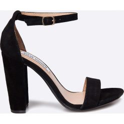 Steve Madden - Sandały. Czarne sandały damskie Steve Madden, bez wzorów, ze skóry, bez obcasa, na obcasie, na klamry. Za 429,90 zł.
