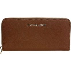 Portfele damskie: MICHAEL Michael Kors JET SET TRAVELZA Portfel braun