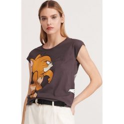 T-shirt Tom i Jerry - Szary. Szare t-shirty damskie Reserved, s, bez wzorów, bez kołnierzyka. Za 39,99 zł.