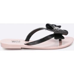 Melissa - Japonki Harmonic. Różowe sandały dziewczęce Melissa, z gumy, bez zapięcia. W wyprzedaży za 99,90 zł.