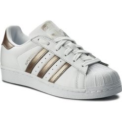 Buty adidas - Superstar W CG5463 Ftwwht/Cybemt/Ftwwht. Białe buty sportowe damskie Adidas, ze skóry ekologicznej. W wyprzedaży za 319,00 zł.