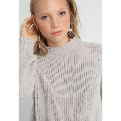 Swetry klasyczne damskie: Stefanel MAGLIA IN CINIGLIA Sweter grey