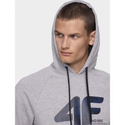 Bluza męska BLM206A - szary melanż. Szare bluzy męskie 4f, m, bez wzorów, z dzianiny, z kapturem, bez rękawów, z kapturem. Za 149,99 zł.