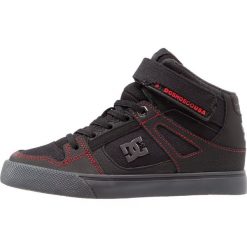DC Shoes Tenisówki i Trampki wysokie black/red/grey. Czarne trampki chłopięce DC Shoes, z materiału. W wyprzedaży za 231,20 zł.