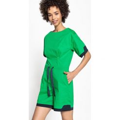 Kombinezon spodenki, rękaw kimono w dwóch kolorach. Czerwone kombinezony damskie marki La Redoute Collections, z bawełny, z krótkim rękawem, krótkie. Za 176,36 zł.