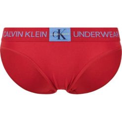 Calvin Klein Spodenki Czerwony. Czerwone figi damskie Calvin Klein, s, bez wzorów, z elastanu. Za 102,95 zł.