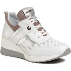 Sneakersy EKSBUT - 2B-5919-N86/489/I92 Biały. Białe półbuty damskie Eksbut, ze skóry. Za 329,00 zł.